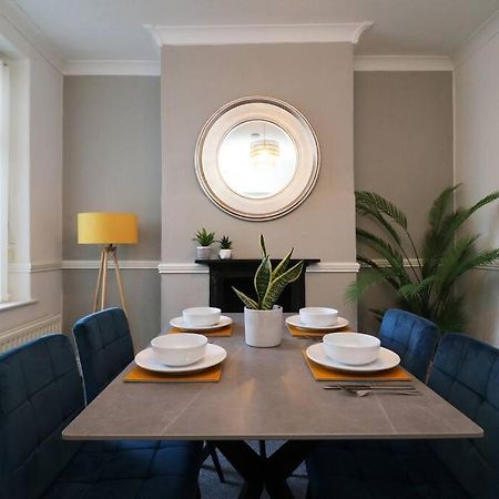 2 Bedroom Characterful House لانكاستير المظهر الخارجي الصورة